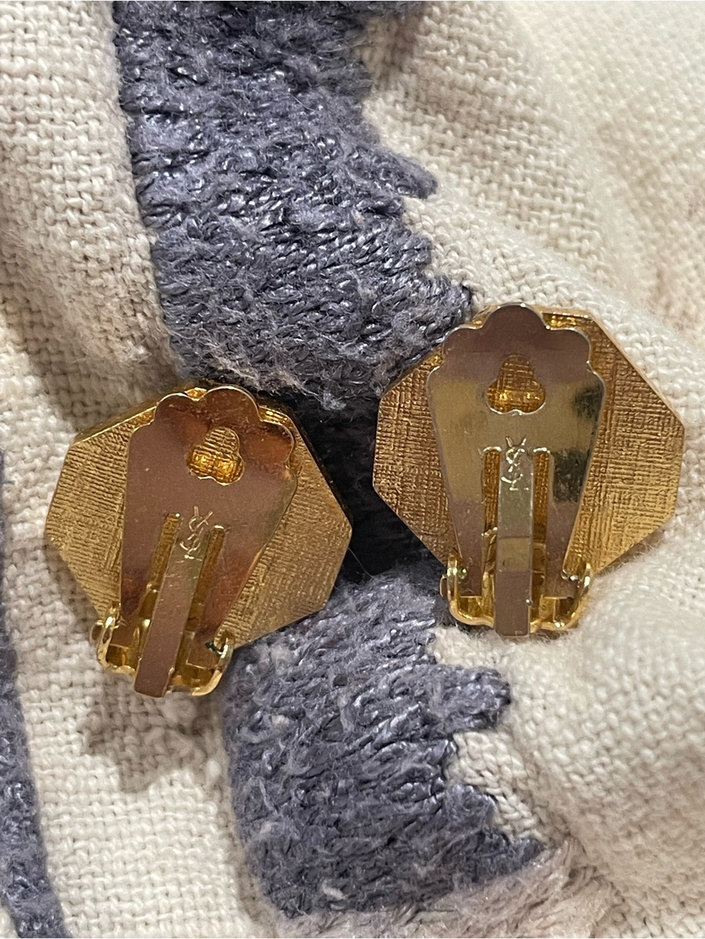 YSL Yves Saint Laurent Vintage Black & Gold Clip On Pendant Earrings w/ Crystals - Picture 9 of 17